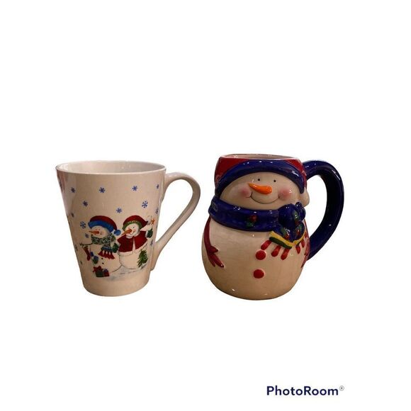 3/$10 item! Set of 2 Snowmen Christmas Mugs - Picture 1 of 4